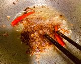 Hình bước làm 2 của món Cá Bớp kho tộ