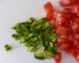 Foto del paso 1 de la receta: Huevos a la mexicana con atún