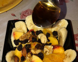 Foto del paso 4 de la receta: Desayuno con frutas frescas y frutos secos 😋