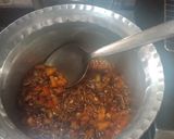 A picture of step 2 of Kheema Bhaji.
