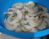 Foto langkah ke 2 dari resep Sop udang tahu sawi.