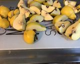 Une image de l'étape 2 de Gelée de coings du jardin.