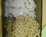 Foto langkah ke 1 dari resep Kwetiaw + mie kuning goreng.