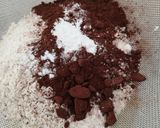 A picture of step 2 of Chocolate Almond cupcakes.