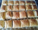 Foto del paso 2 de la receta: Mini hojaldres con nata avainillada