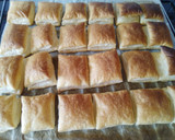 Foto del paso 2 de la receta: Mini hojaldres con nata avainillada