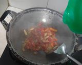 Foto langkah ke 3 dari resep Oseng Jamur shimeji Bakso Pedes.