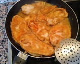 Foto del paso 5 de la receta: Pechugas de pollo a la mostaza con salsa de cebolla