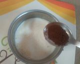 A picture of step 4 of Biscuit shake.
