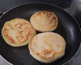 Foto del paso 6 de la receta: Arepas🫓 con queso🌽🧈🧀