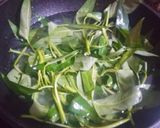 Foto langkah ke 1 dari resep Brambang Asem Kangkung.