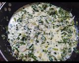Foto del paso 2 de la receta: Salsa de puerro, verdeo y ajo..
