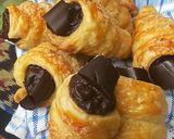 Foto langkah ke 7 dari resep Kue Cum-Cum Fla Coklat Homemade puff pastry.