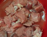 Foto langkah ke 1 dari resep Semur Daging + Kentang.