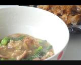 รูปขั้นตอนการทำที่ 9 ของ ราดหน้า หมูนุ้มนุ่ม