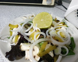 Foto del paso 5 de la receta: Ensalada de salmón a la plancha