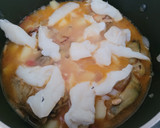 Foto del paso 3 de la receta: Patatas guisadas en una salsa de bacalao de aprovechamiento, espectacular