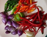 Foto langkah ke 1 dari resep Sambal bawang versi pakai jeruk nipis.
