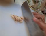 รูปขั้นตอนการทำที่ 2 ของ ยำไข่เจียวหมูสับน้ำพริกเผา