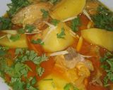 A picture of step 5 of Chicken aloo gravy.
