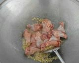 รูปขั้นตอนการทำที่ 5 ของ ไก่ผัดวุ้นเส้น