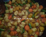 Foto langkah ke 3 dari resep Vegetable Curry.
