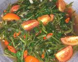 Foto langkah ke 3 dari resep Tumis Kangkung.