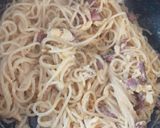 Foto del paso 4 de la receta: Espaguetis a la carbonara con yemas y sin crema