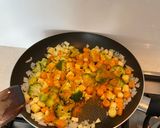 Foto del paso 2 de la receta: Quinoa con verduras