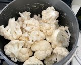 A picture of step 1 of Cauliflower mash.