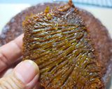 Foto langkah ke 7 dari resep Bolu Karamel (Sarang Semut).