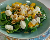 Foto del paso 1 de la receta: Ensalada de espinacas con mango
