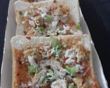 A picture of step 4 of Bread pizza.