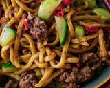 A picture of step 3 of Quick Hoisin Beef & Cucumber Noodles.