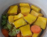 Foto del paso 2 de la receta: Crema de zapallo y zanahoria