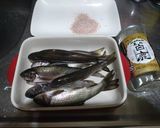 鹽烤苦花魚佐苦花酒的食譜步驟1照片