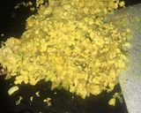 A picture of step 4 of Tawa chicken with onion.