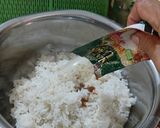 Foto langkah ke 1 dari resep Bola Bola Nasi Uduk.