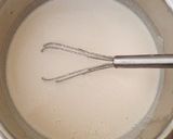 A picture of step 3 of Rava masala dosa.
