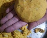 A picture of step 5 of Leftover dal makai roti.