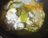 A picture of step 2 of Kochupata diye Chingri(Prawn with Colocasia leaves).