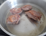 Foto del paso 2 de la receta: Galtas de cerdo con verduras