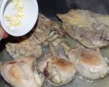 Foto del paso 1 de la receta: Cubos de papa a la mostaza con pollo y morrones asados (receta incluida)