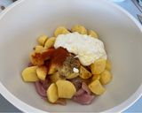 Foto del paso 2 de la receta: Chicken Dum Aloo Masala (चिकन दम आलू मसाला)