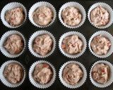 A picture of step 6 of Strawberry Cupcakes.