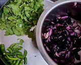 A picture of step 1 of Jamun Chutney.