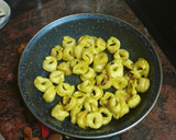 Foto del paso 2 de la receta: Crema de zanahorias y calabaza con tortellinis salteados