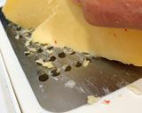 A picture of step 2 of Cheese fondue.