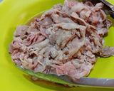 Foto langkah ke 1 dari resep Soto Daging pakai sliced beef.