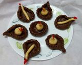 A picture of step 6 of Edible Chocolate diya.